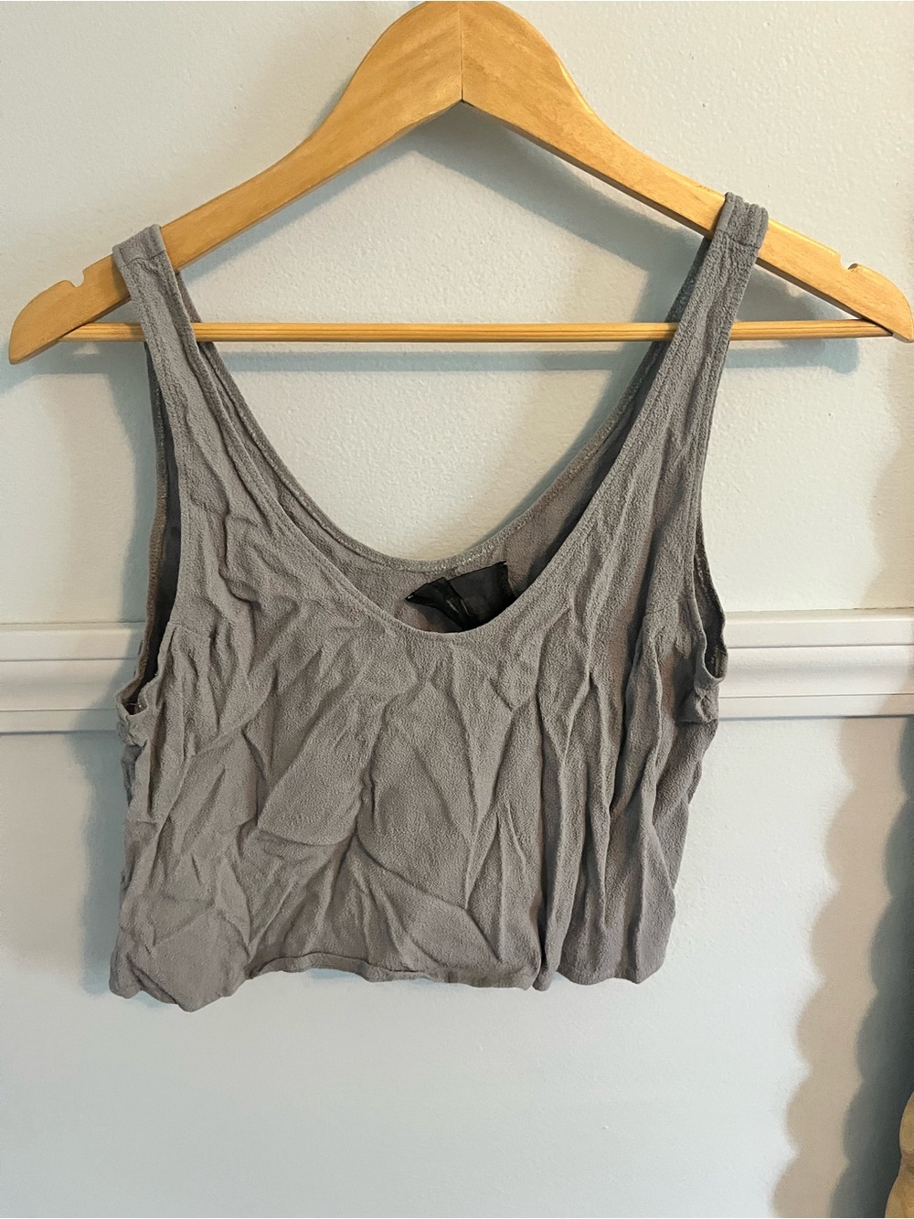 Reformation Women's Gray Scoop Neck Crop Tank Top